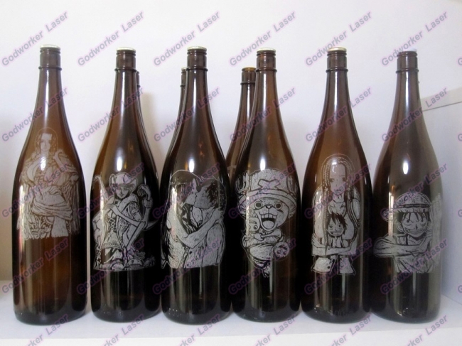 laser engraving glass wine bottle